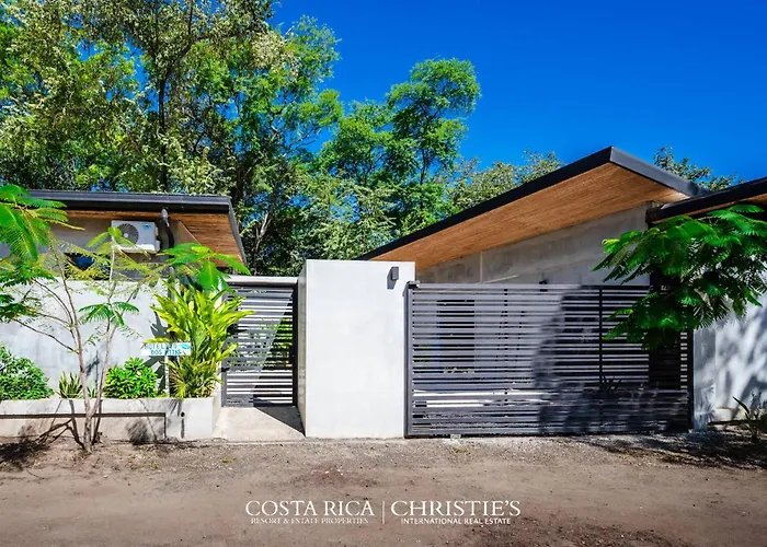 Steps To The Main Surf Break - Casita 1 Dos Hijas